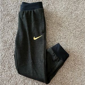NWT Nike Girls Sweatpants